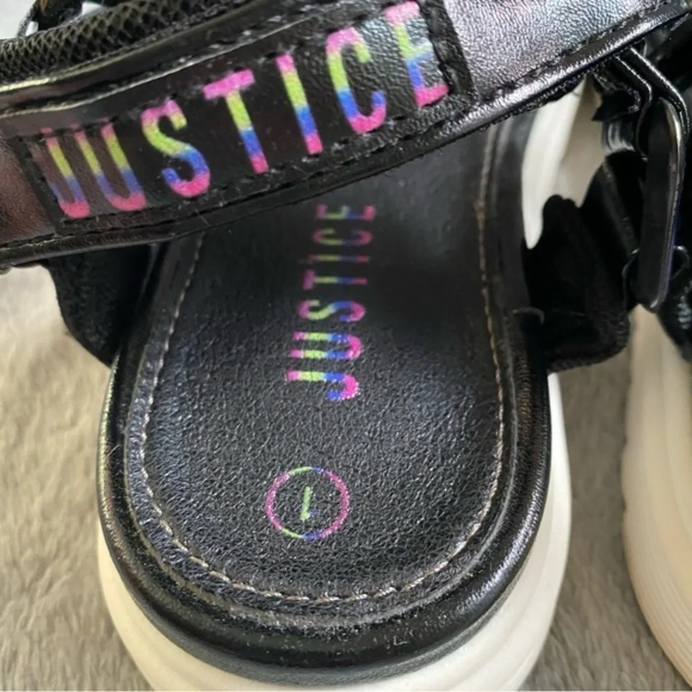 Justice Sandal’s Shoes Girls‎ Size 1 Velcro Strap Black New With Tags Chains